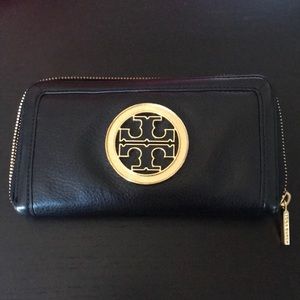 Tory Burch wallet